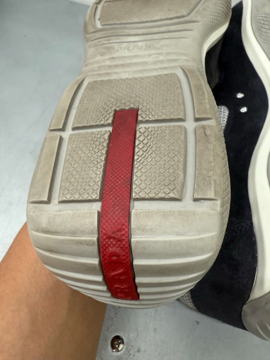 prada sport 아메리칸컵 navy suede rare item 상품이미지9