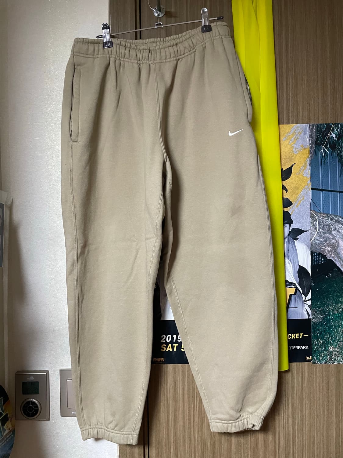 나이키 nrg 솔로 스우시 팬츠 m 사이즈 팝니당 상품이미지1