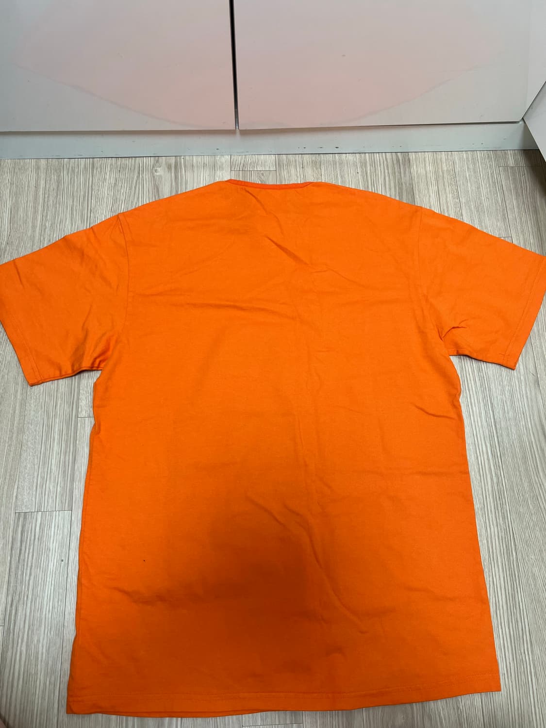 스탠드아웃스토어 반팔 팝니다 상품이미지2