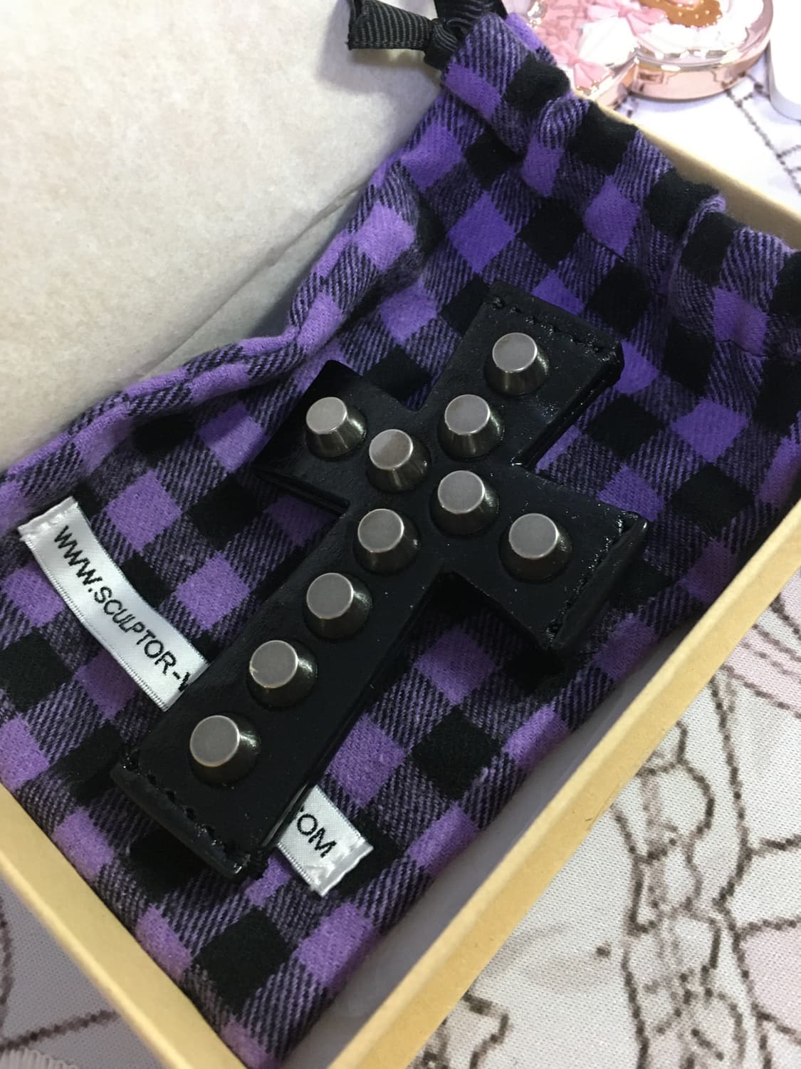 스컬프터 크로스 스터드 스트랩 지갑 블랙 상품이미지1