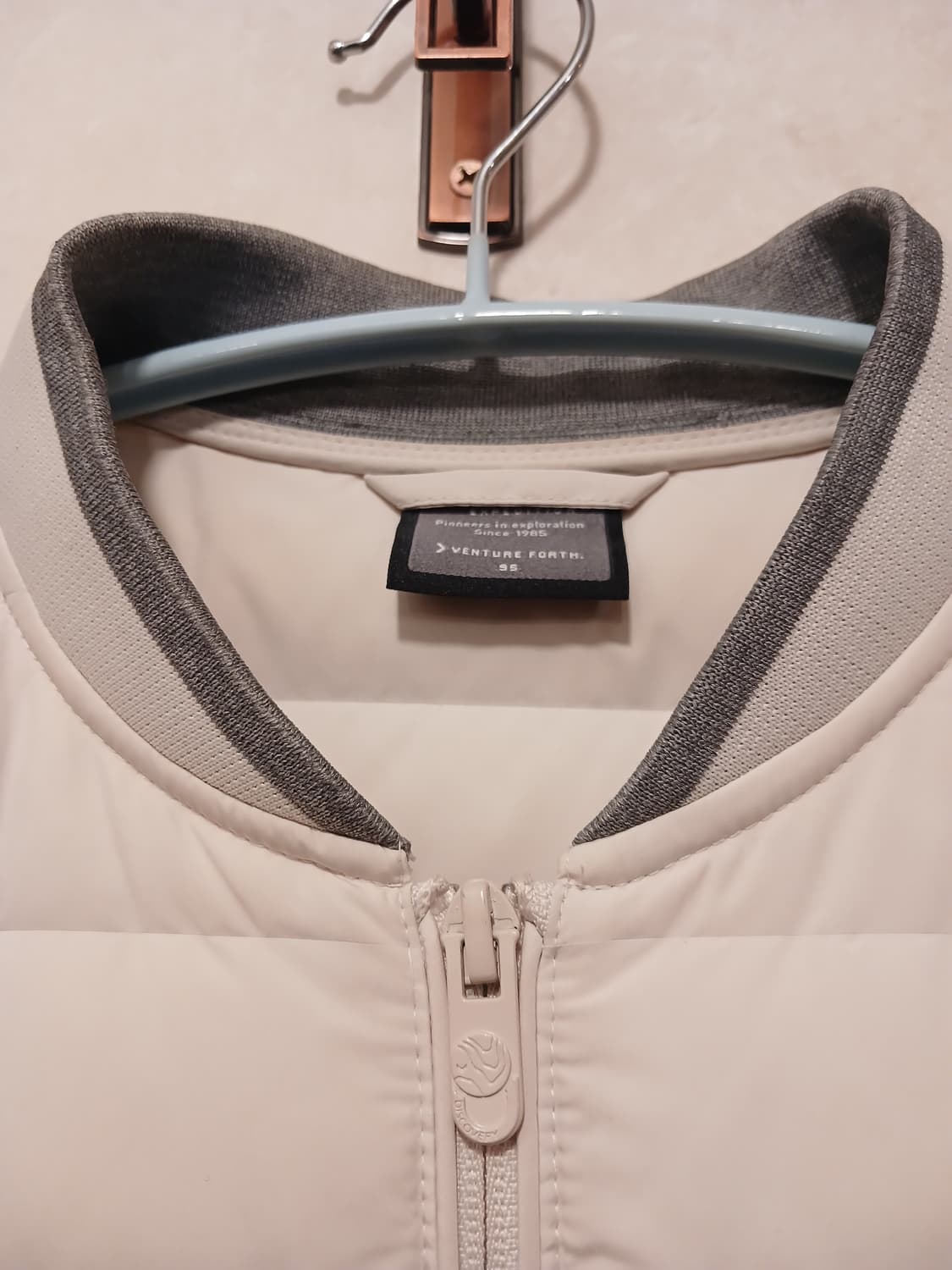 디스커버리 정품 여성 경량패딩 95 사이즈 상품이미지3