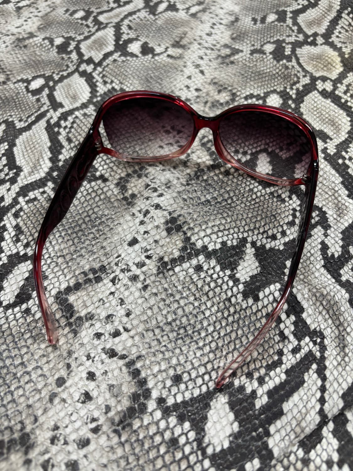 “Vintage” Burgundy sunglasses 상품이미지10