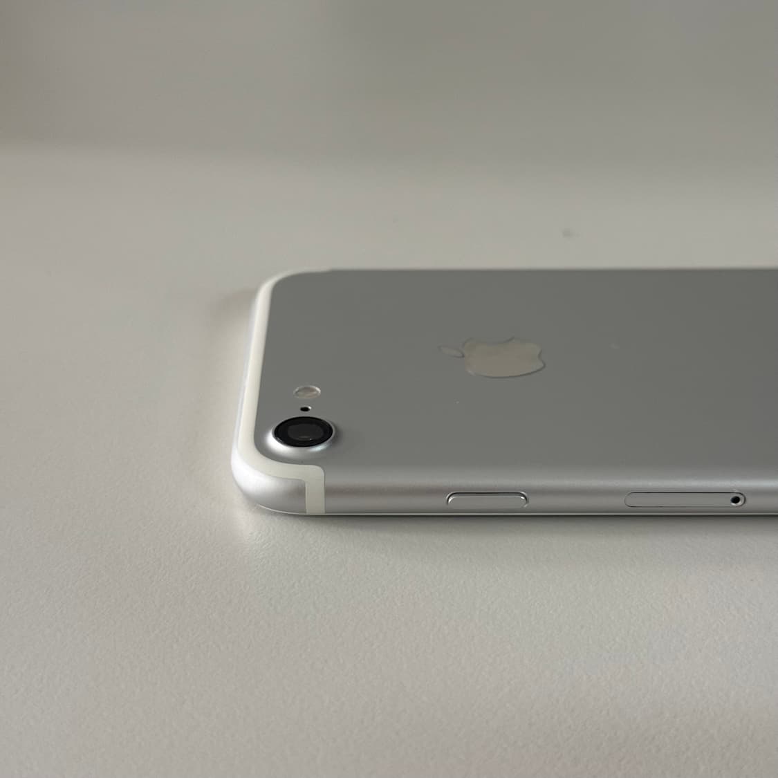 S급 아이폰7 실버 128GB 해외무음판🔋100% 상품이미지5