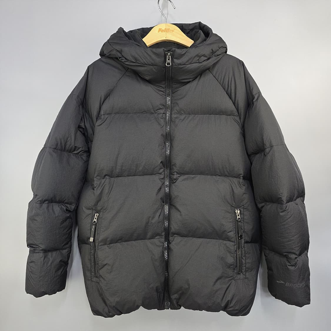 브룩스(BROOKS) 오리솜털 숏패딩 M 상품이미지1