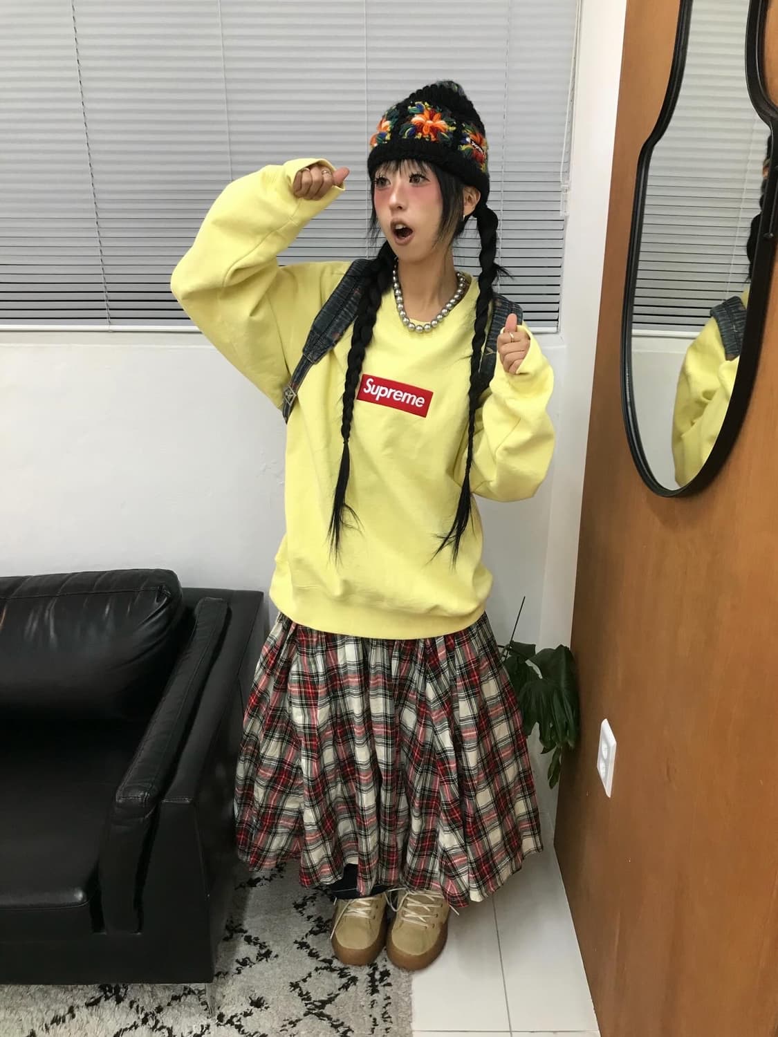 Supreme Box Logo Crewneck Pale Yellow - 상품이미지6