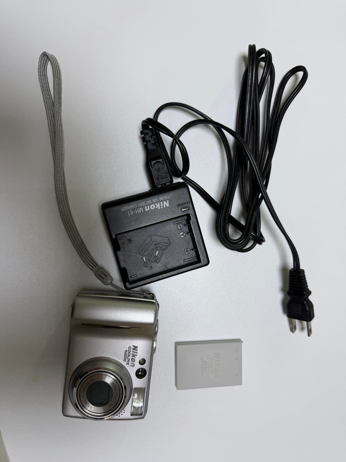 니콘 쿨픽스 5200  상품이미지1