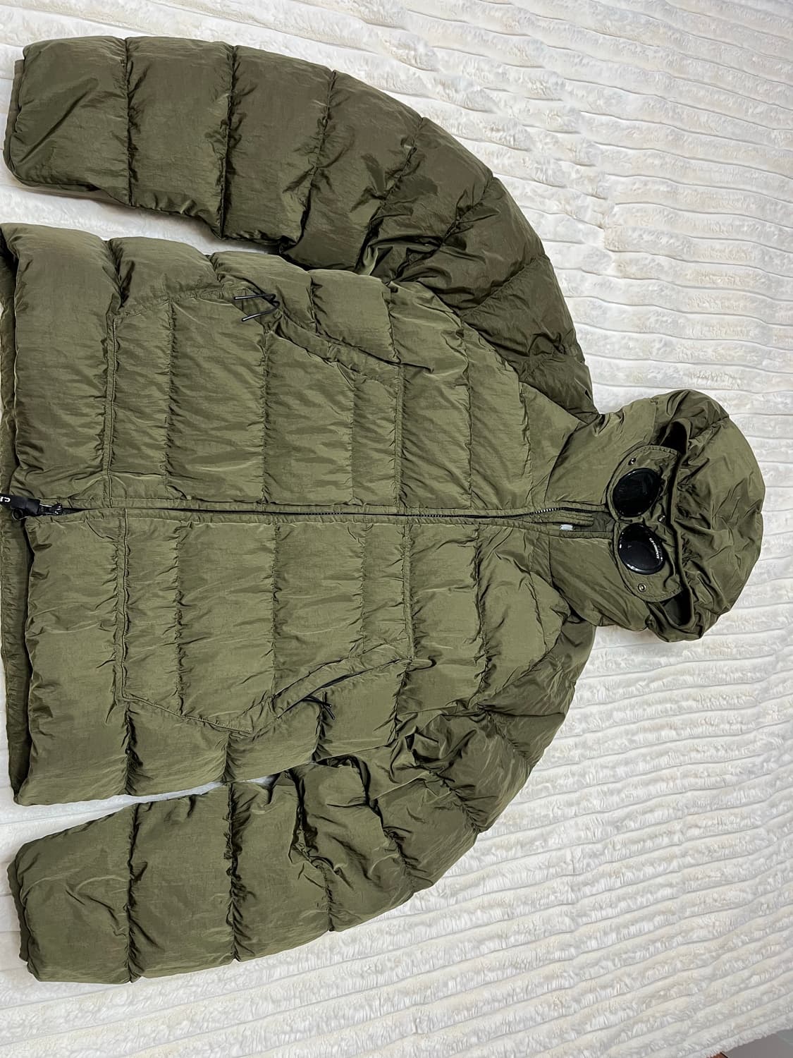 CP컴퍼니 에코 크롬 후드 패딩 아이비 그린 50 상품이미지3