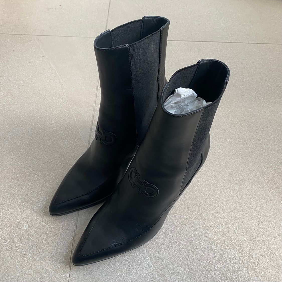 [250] 페라가모 MARINEO 간치니 여성 밴딩 부츠 7.5 상품이미지2