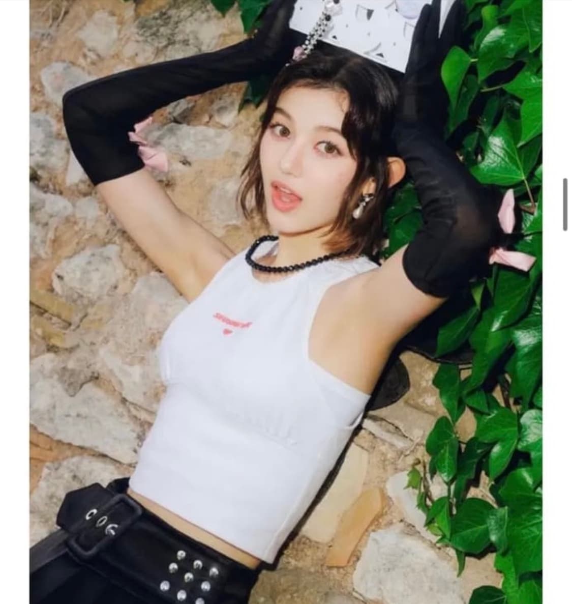 슈슈통 화이트 슬리브리스 탑 상품이미지3