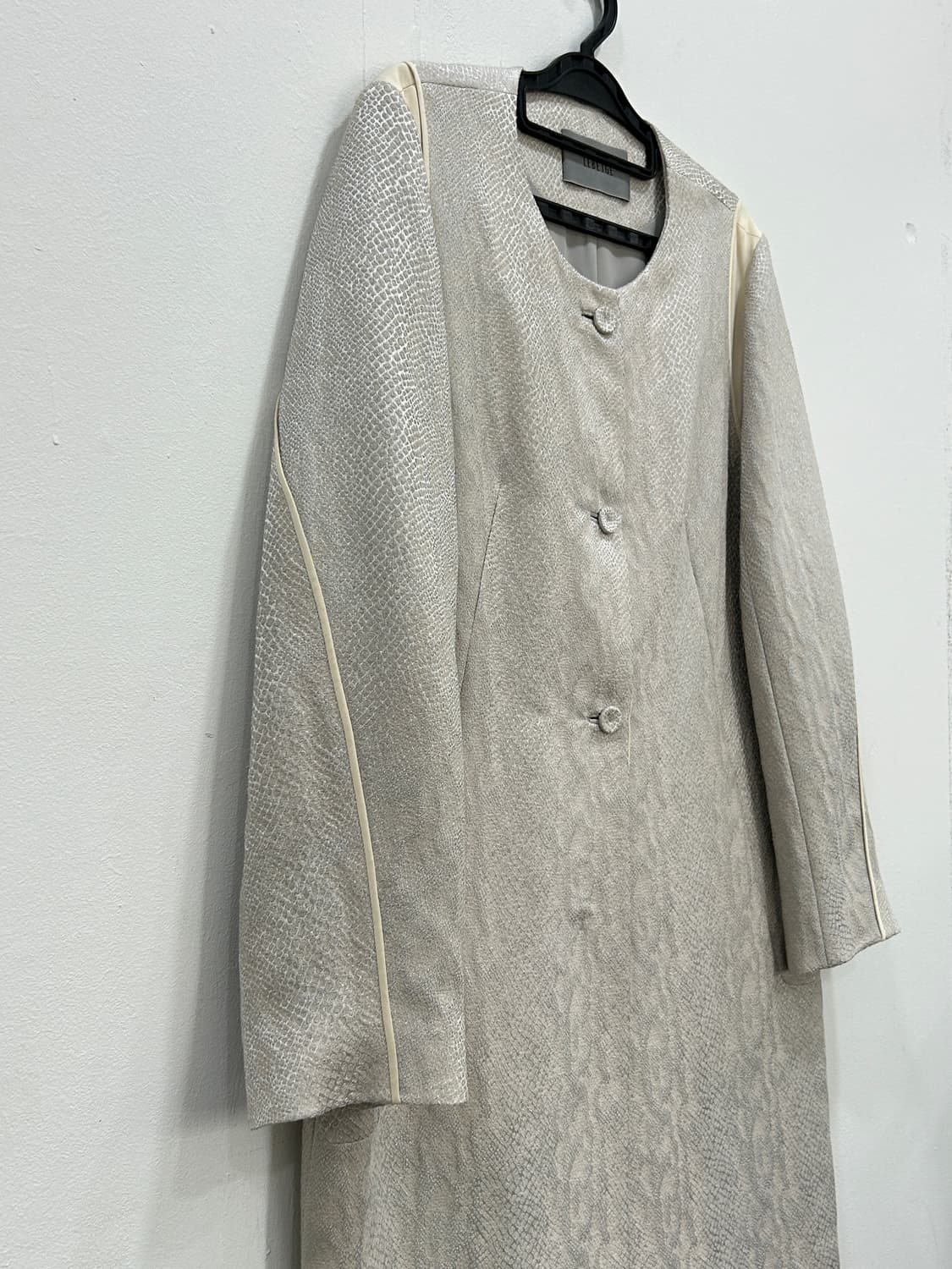 르베이지 실크 혼방 베이지 코트 여성 S 91사이즈 상품이미지3