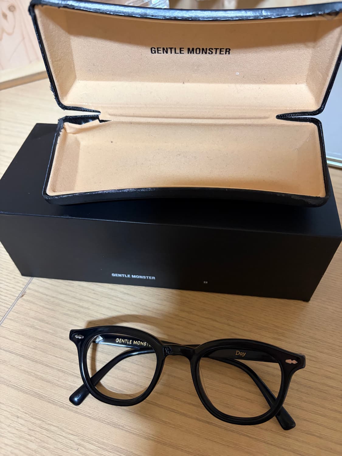 젠틀몬스터 데이 상품이미지1