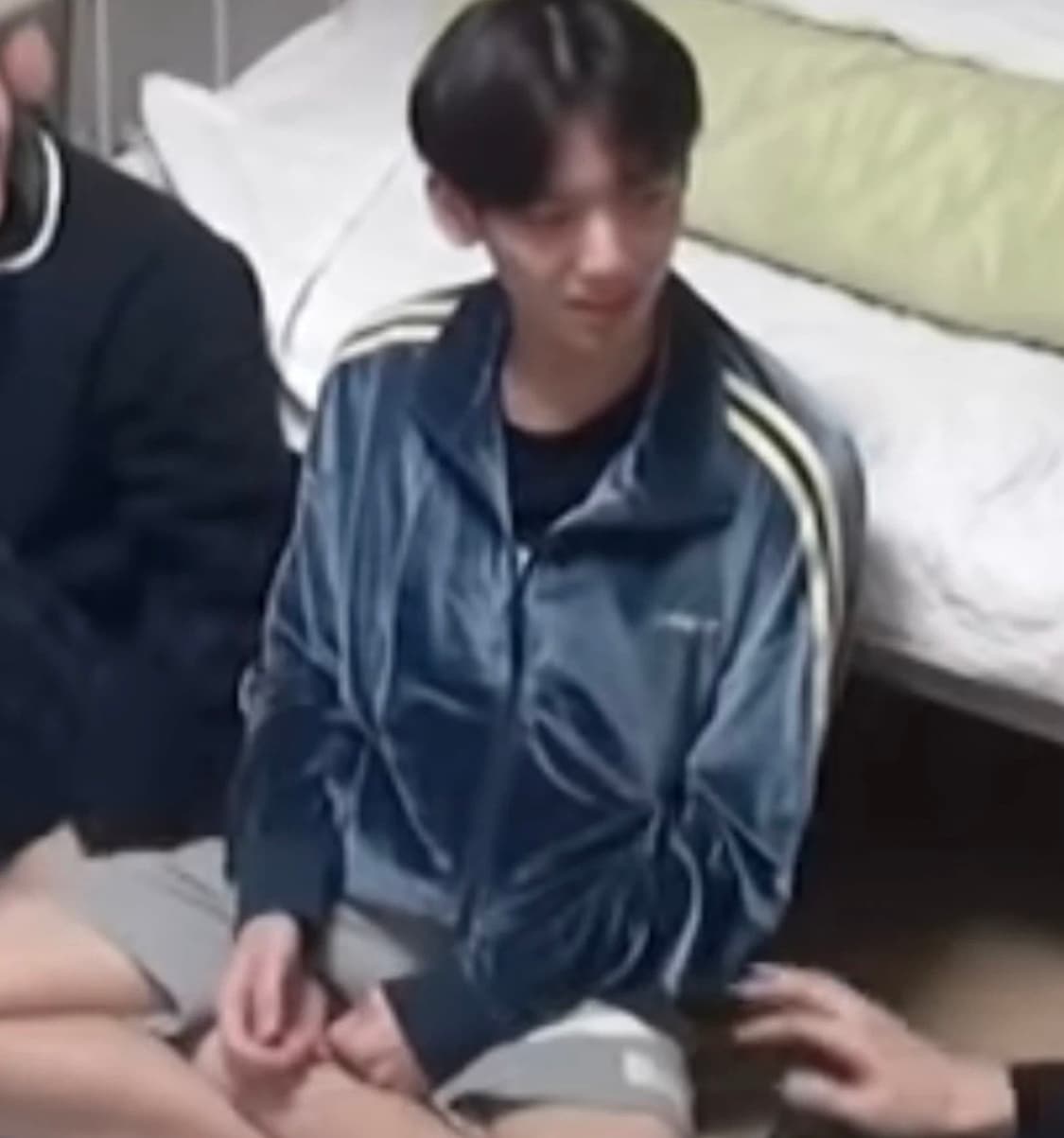 널디 한유진 네이비 벨벳져지 상하의세트 상품이미지1