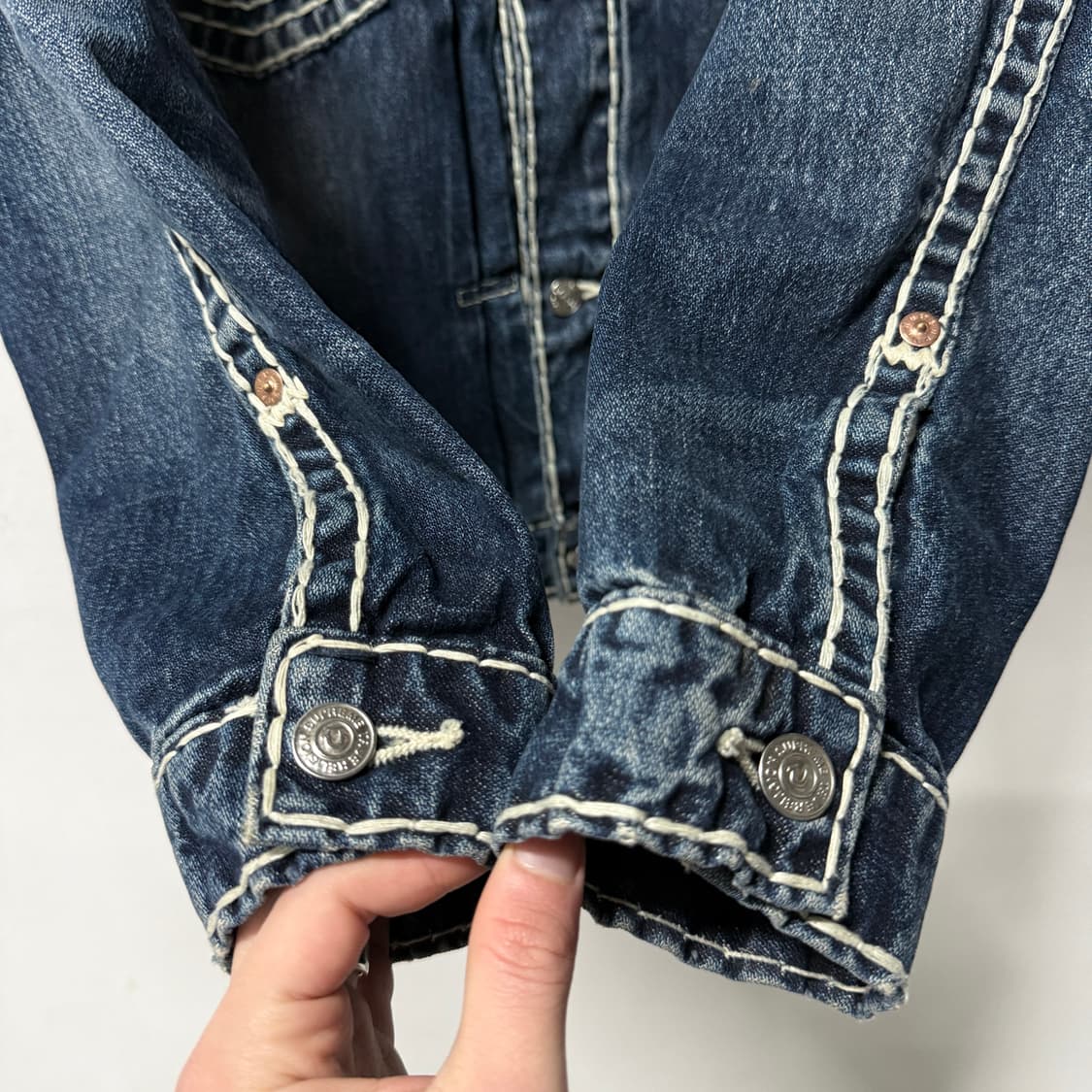 FW21 슈프림 x 트루릴리전 데님 트러커 자켓 워시드 블루 상품이미지5