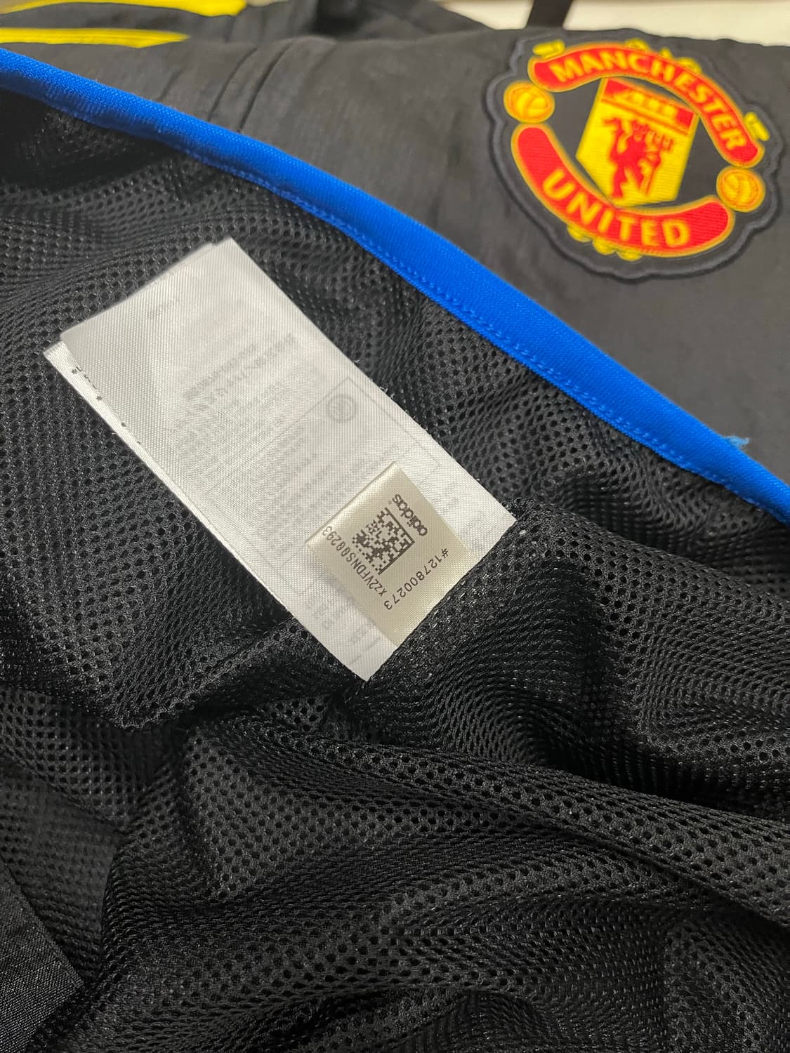 아디다스 맨유 빅로고 바람막이 상품이미지8