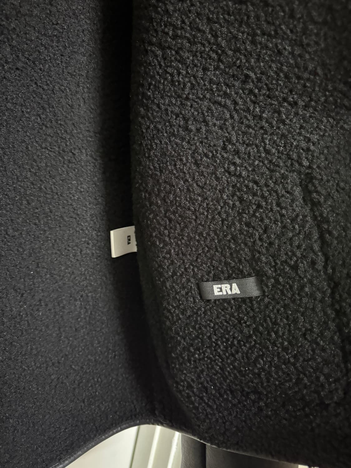 era 이알에이 무스탕 블랙 상품이미지5