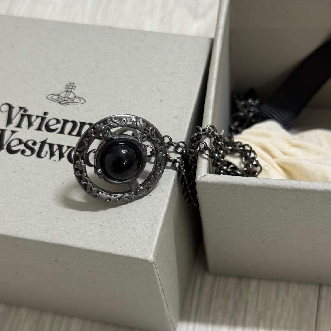 비비안웨스트우드 미니 고딕 orb 목걸이 상품이미지2