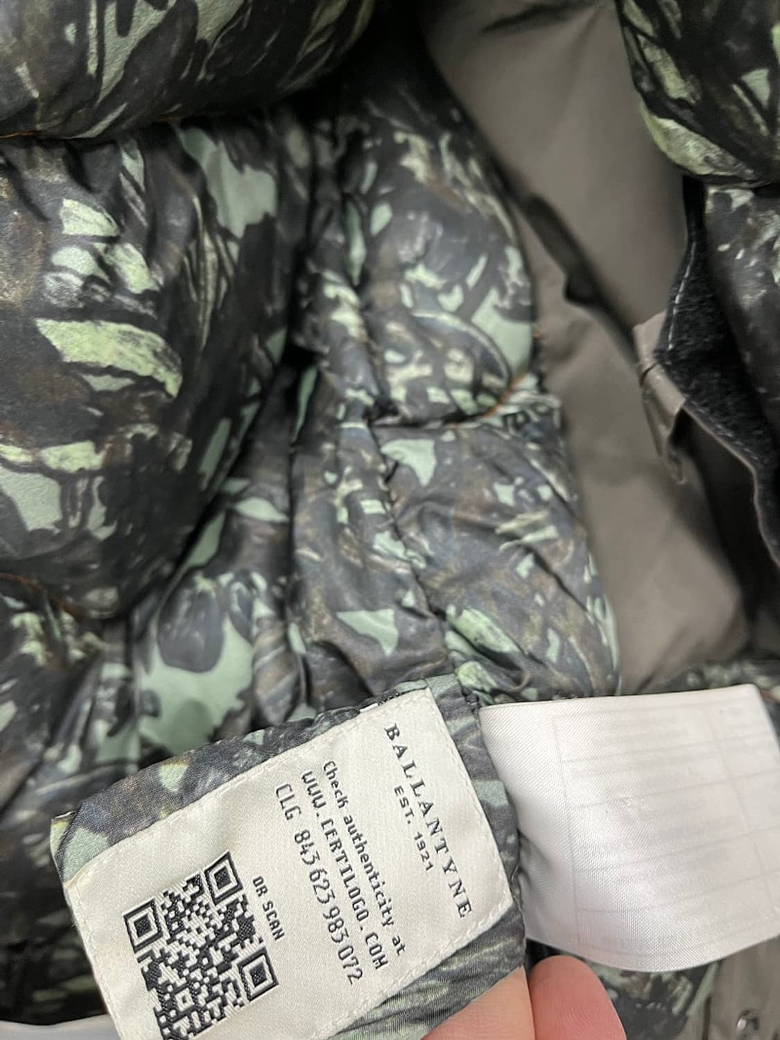 95-100) 파라점퍼스 x 발렌타인 에딘버러 다운파카  상품이미지9