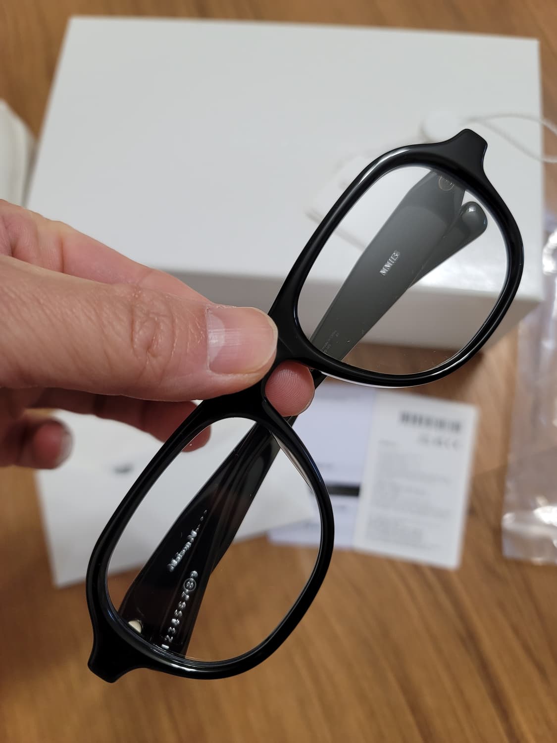 젠틀몬스터 마르지엘라 mm113 블랙 판매합니다. 상품이미지7