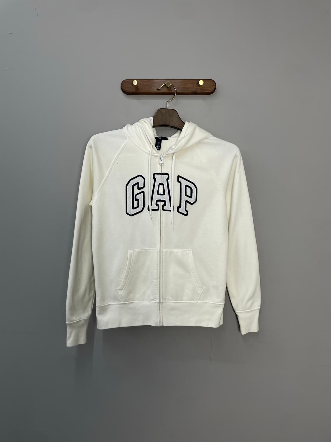 갭 로고 화이트 후드집업 H1601 상품이미지2