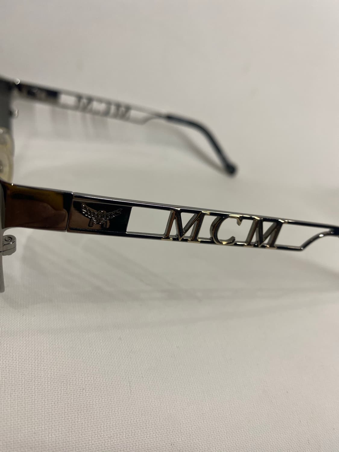 MCM 빈티지 스틸 포인트 선글라스 상품이미지2