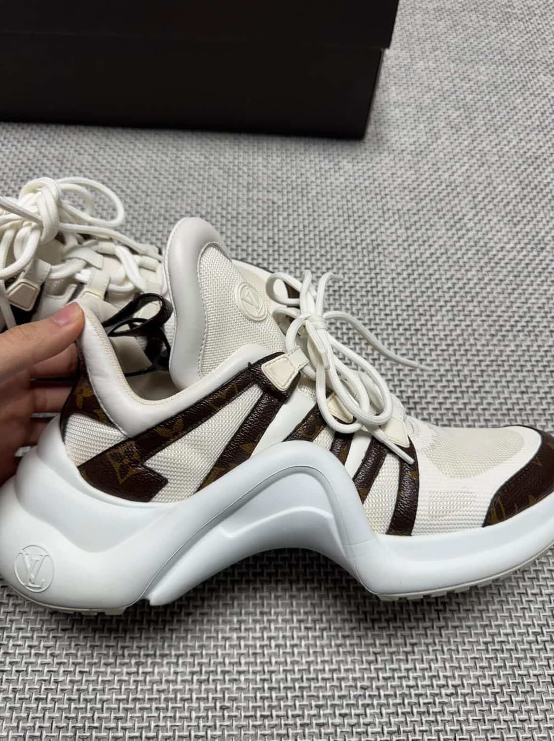루이비통 아치라이트 스니커즈 신발 상품이미지3