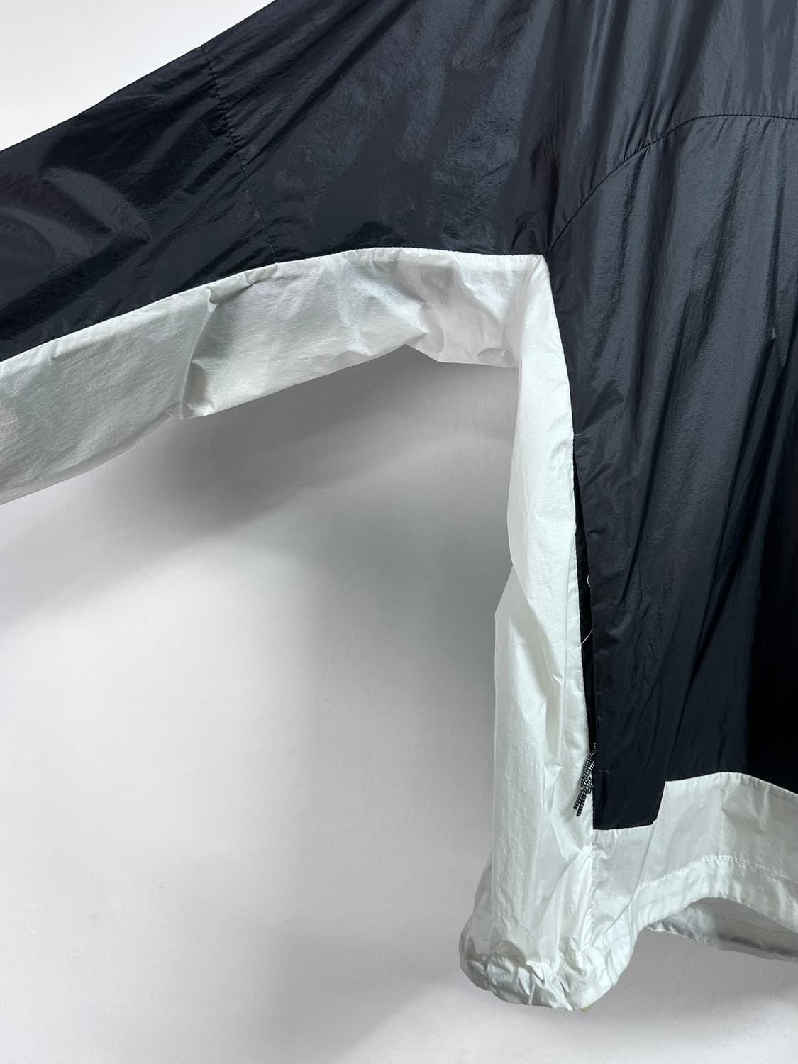 나이키 ACG 런닝 경량 바람막이 (on.151) 상품이미지4