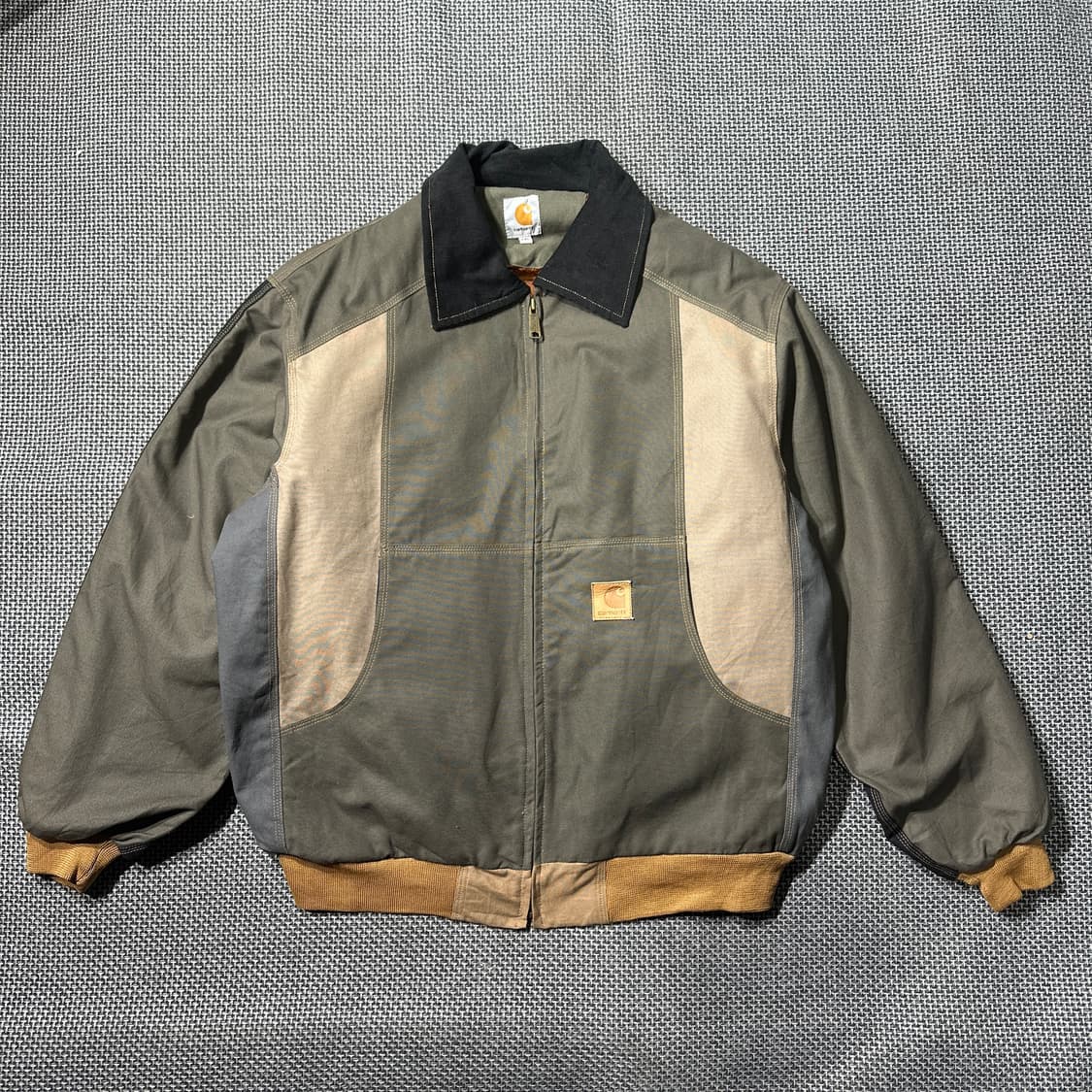 칼하트 리메이크 자켓 상품이미지1