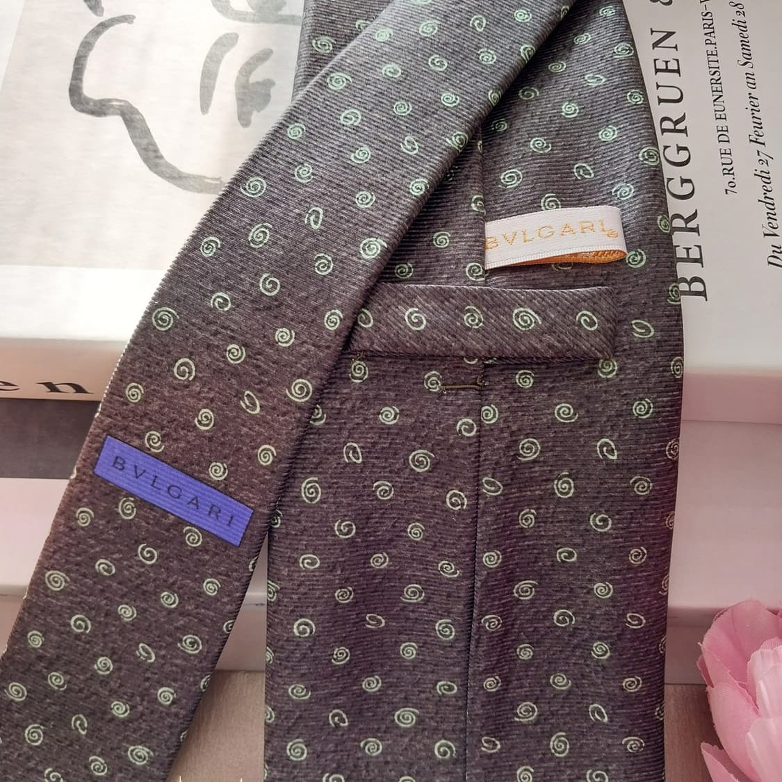 불가리 실크 그레이&에버그린 넥타이 9.7cm S~A+등급 K1392
 상품이미지4