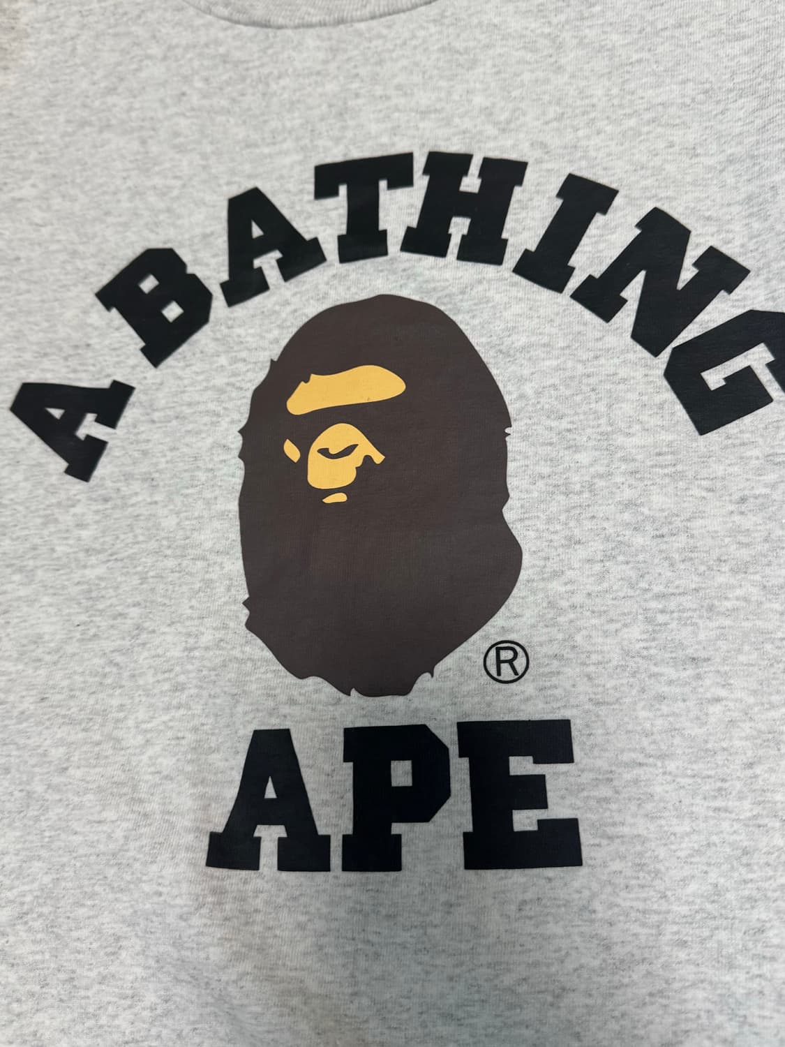 정품 새상품급 베이프 맨투맨 m 판매  상품이미지3