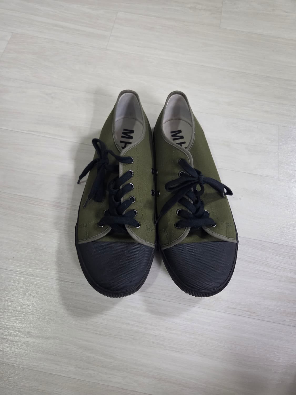 MHL 아미슈즈 올리브 상품이미지1