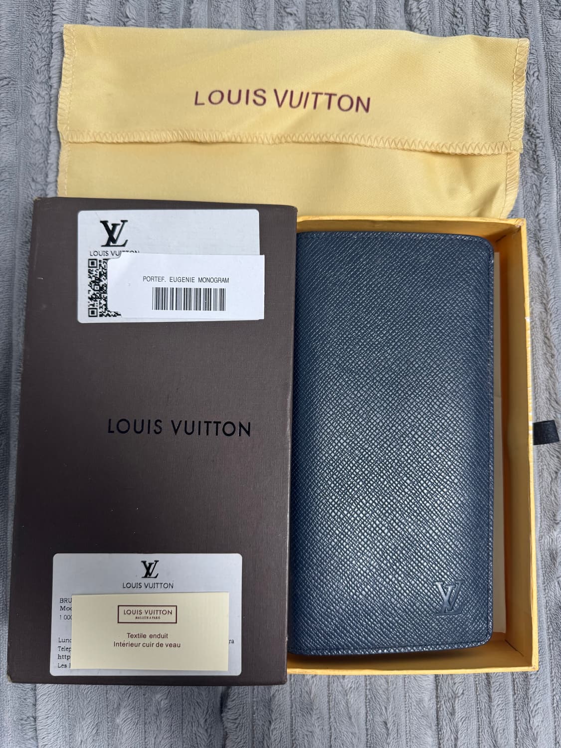 루이비통 타이가 브라짜 장지갑 상품이미지1