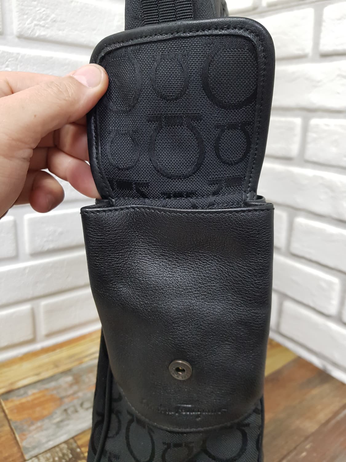 [정품] 페라가모 멀티 간치니 숄더백 블랙 상품이미지5