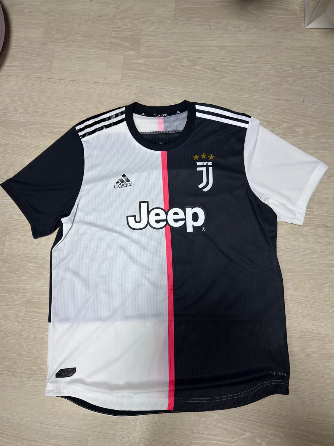 19-20 유벤투스 유니폼 팝니다. 상품이미지1