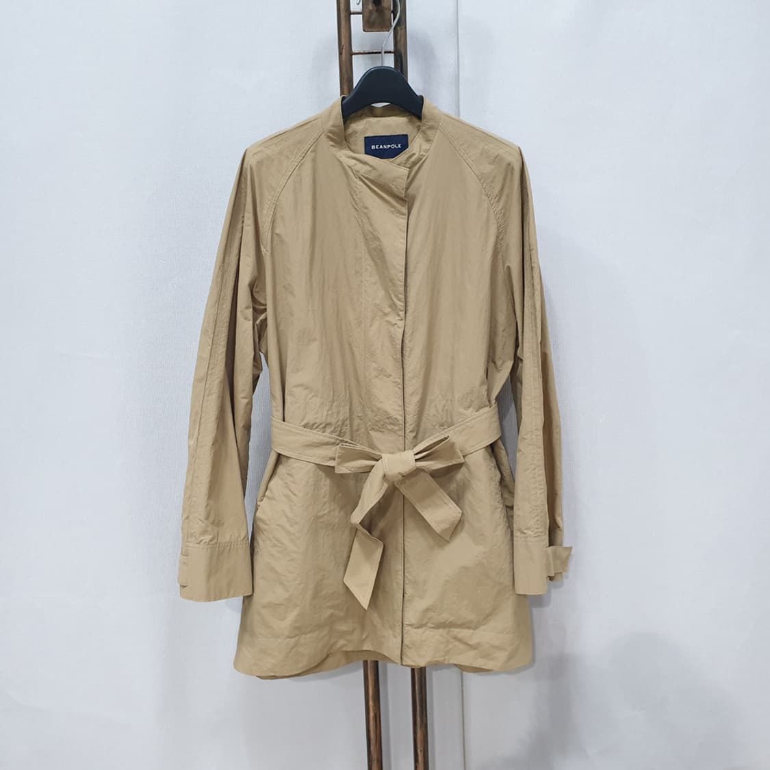 빈폴레이디스 옐로이시 브라운 벨티드 싱글 점퍼 90 상품이미지1