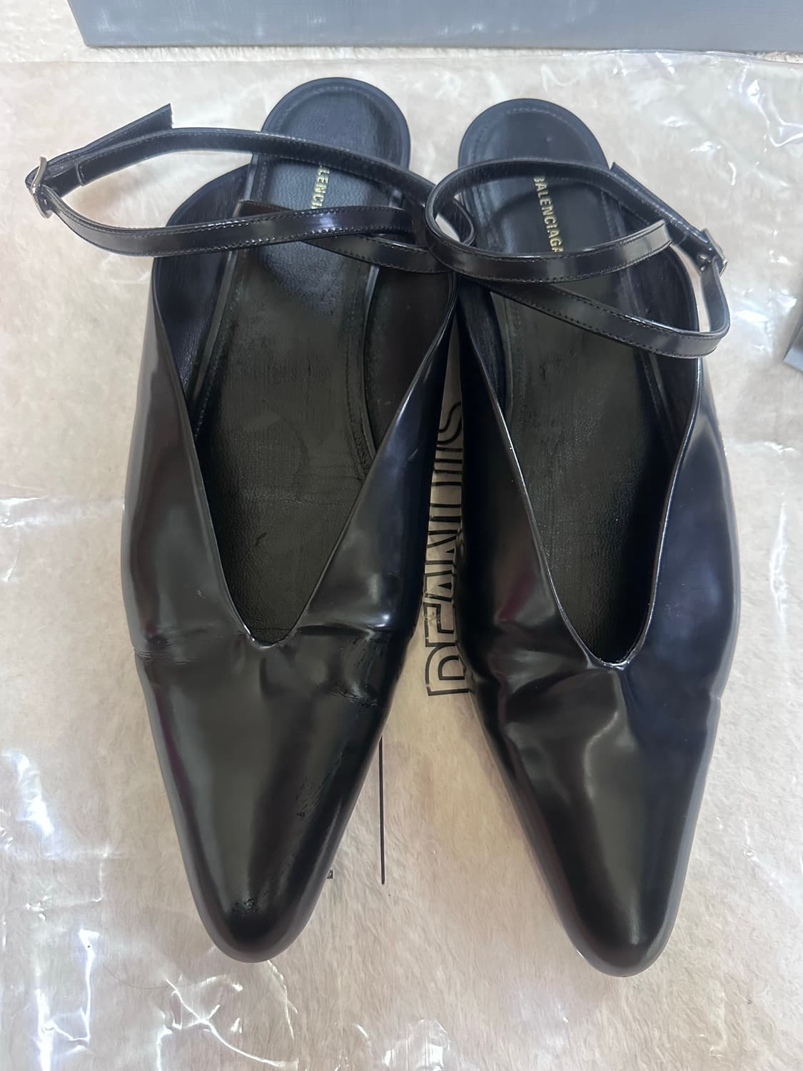 발렌시아가 스트랩 플랫 38 상품이미지2