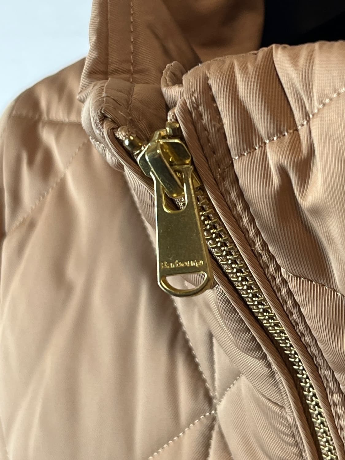 바버 다이아몬드 퀼팅 스탠드 카라 자켓 상품이미지6