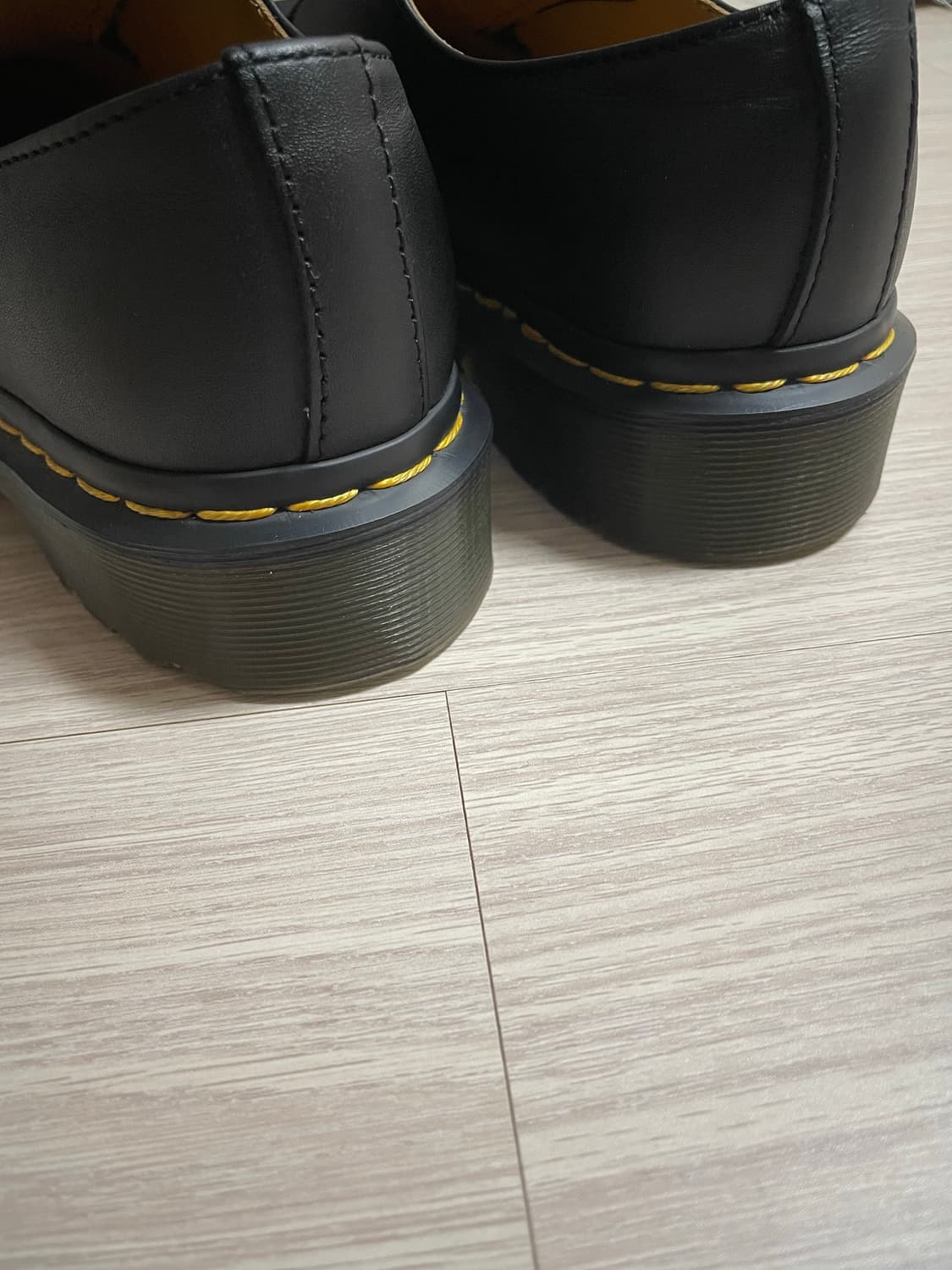 닥터마틴 1461 나파 230 3홀 상품이미지7