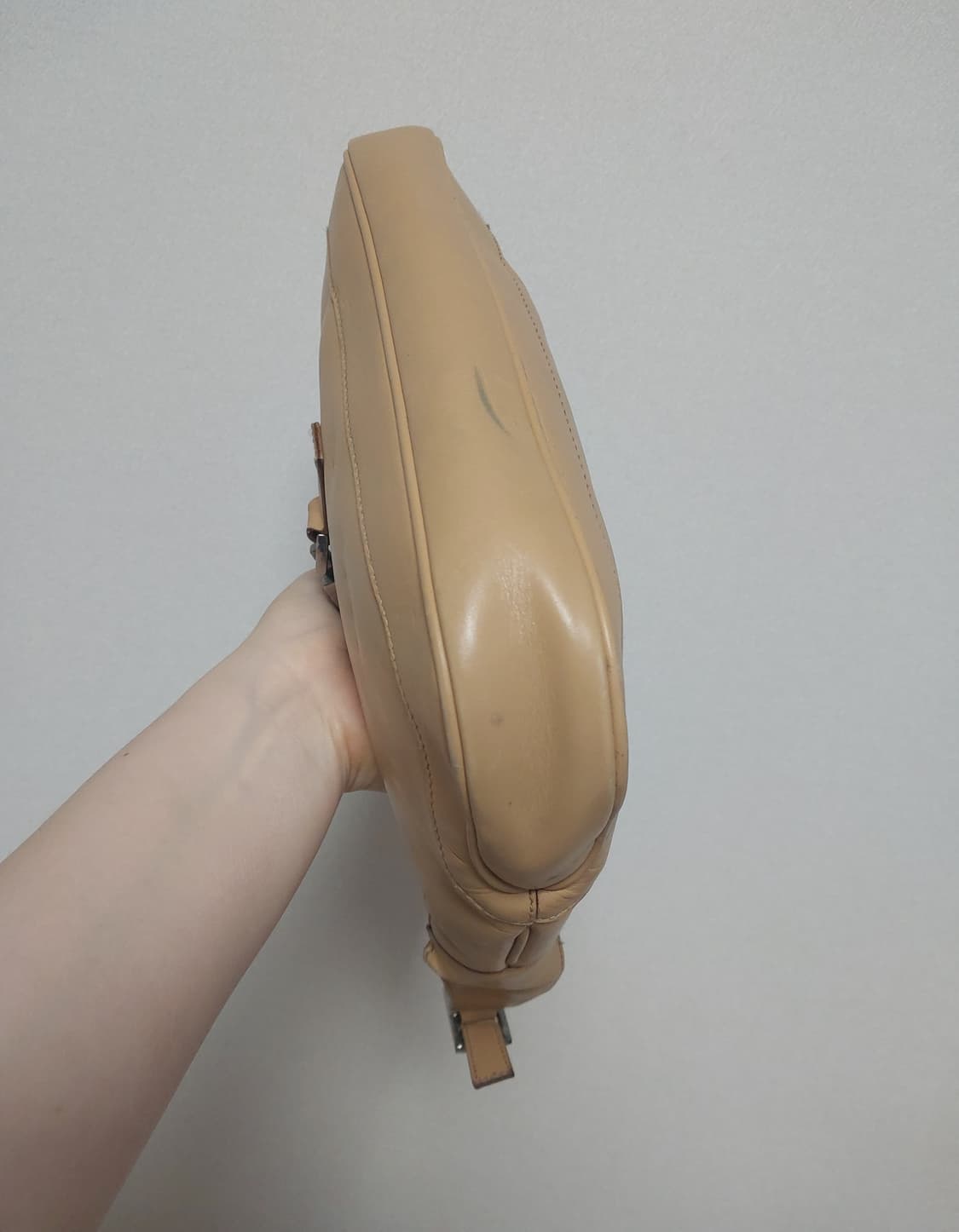 구찌 재키 스몰 레더 숄더 호보백 (정품) 상품이미지6