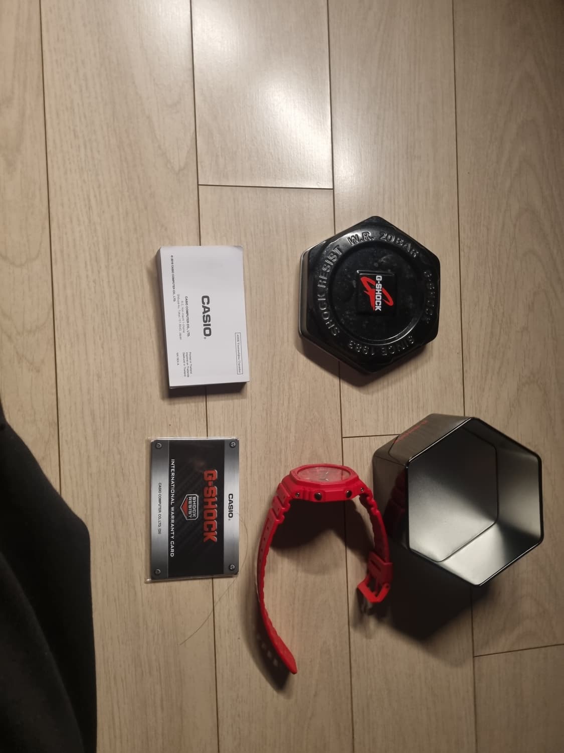 카시오 지샥 GA-2100-4ADR 상품이미지4