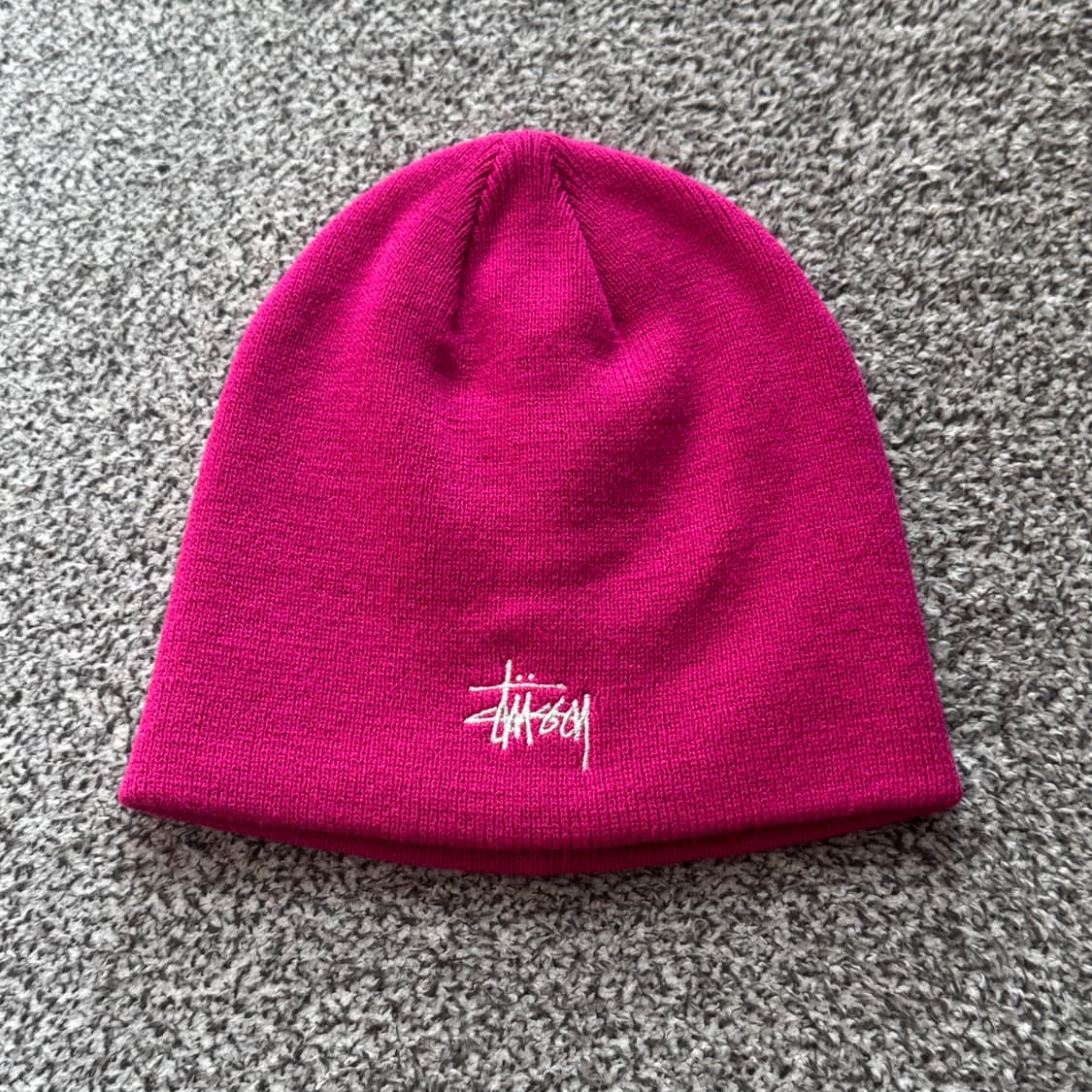 스투시 베이직 스컬캡 비니 푸시아 핑크 상품이미지1