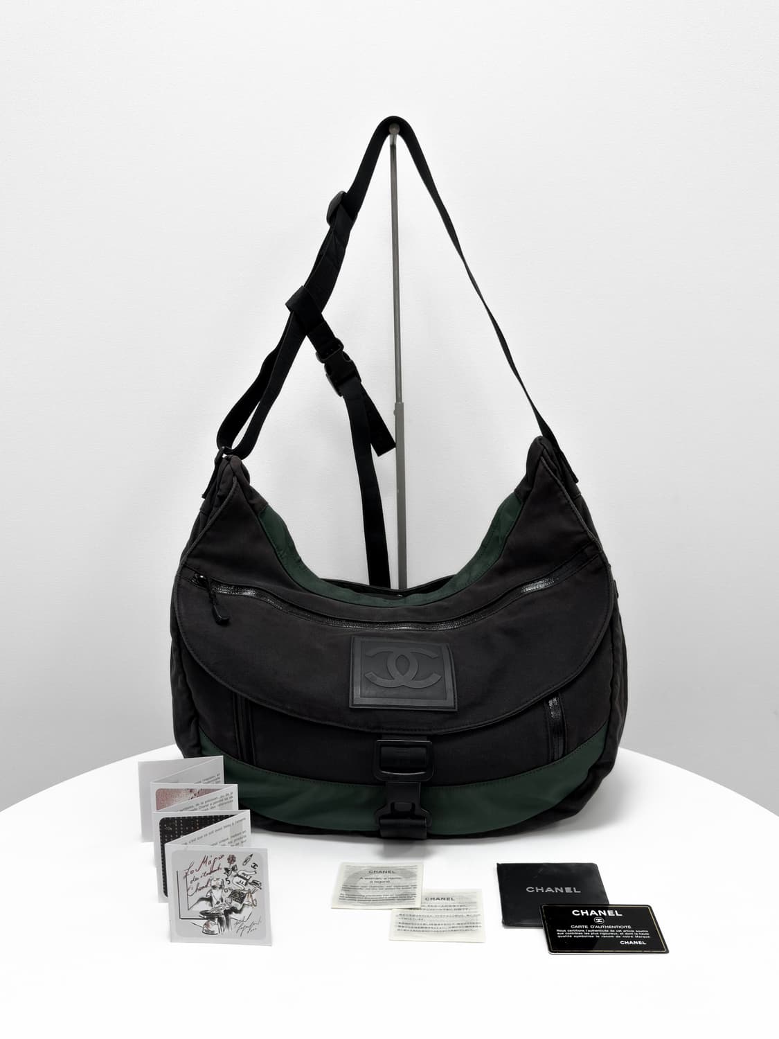 CHANEL Sports Canvas Crossbody Bag 상품이미지3