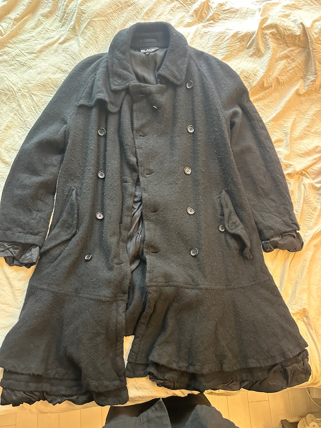 꼼데가르송 블랙 더블 축융 코트 상품이미지1