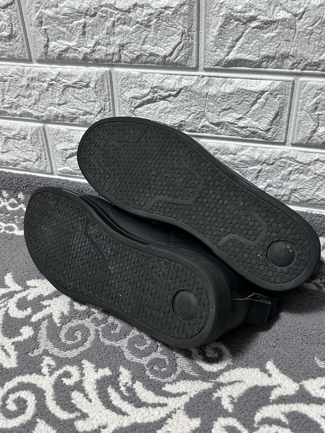 엠보스드 스트랩 슬립온 슈즈 상품이미지6