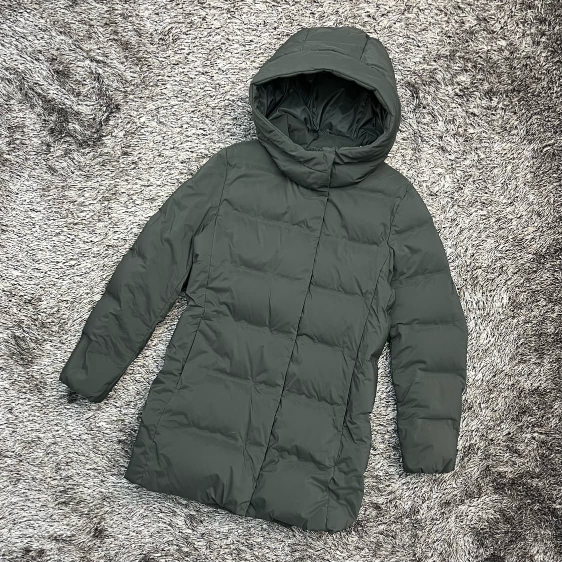 유니클로 심리스 여성 다운 패딩 (M) 상품이미지1