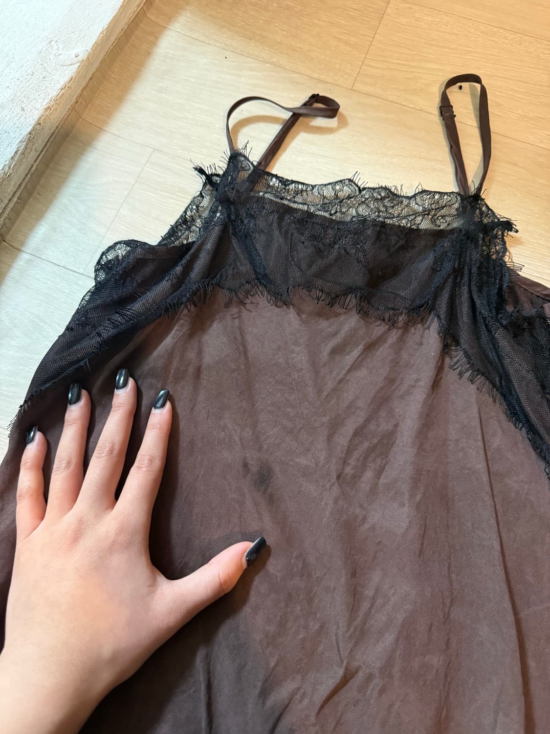 세릭 슬립 드레스 브라운 상품이미지3