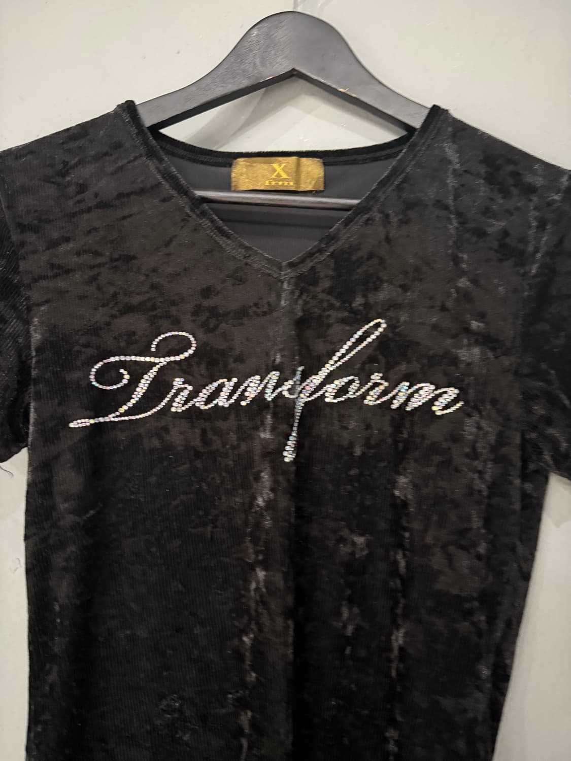XFRM cubic lettering velvet top 상품이미지5