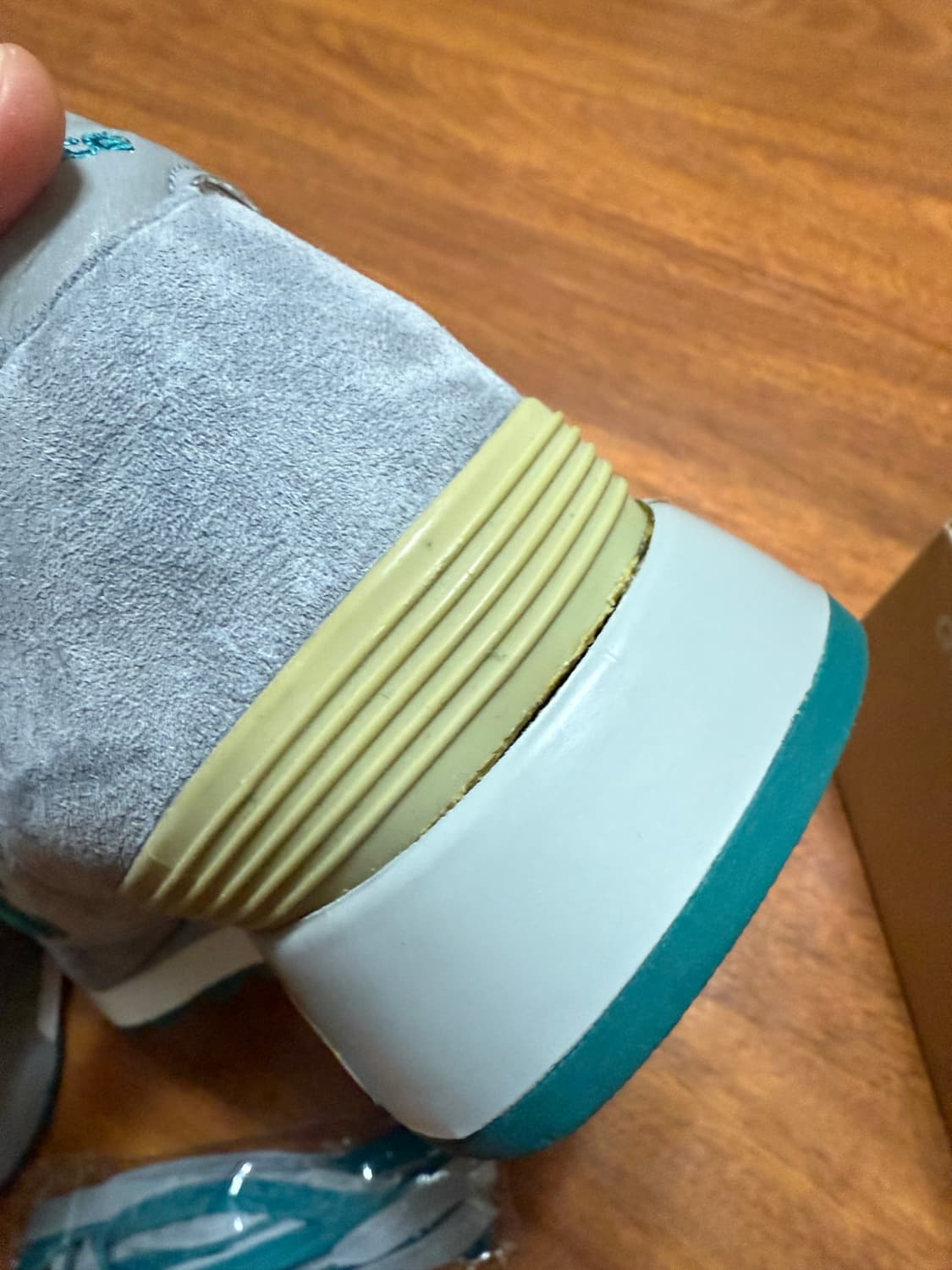 New Balance 1300 AR1 Alife  상품이미지9