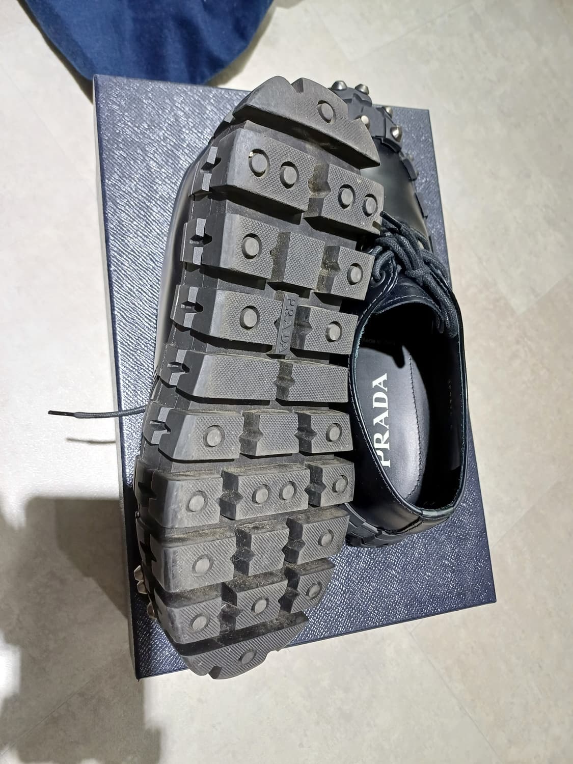 프라다 2eg294 스터드 더비 uk6 상품이미지3