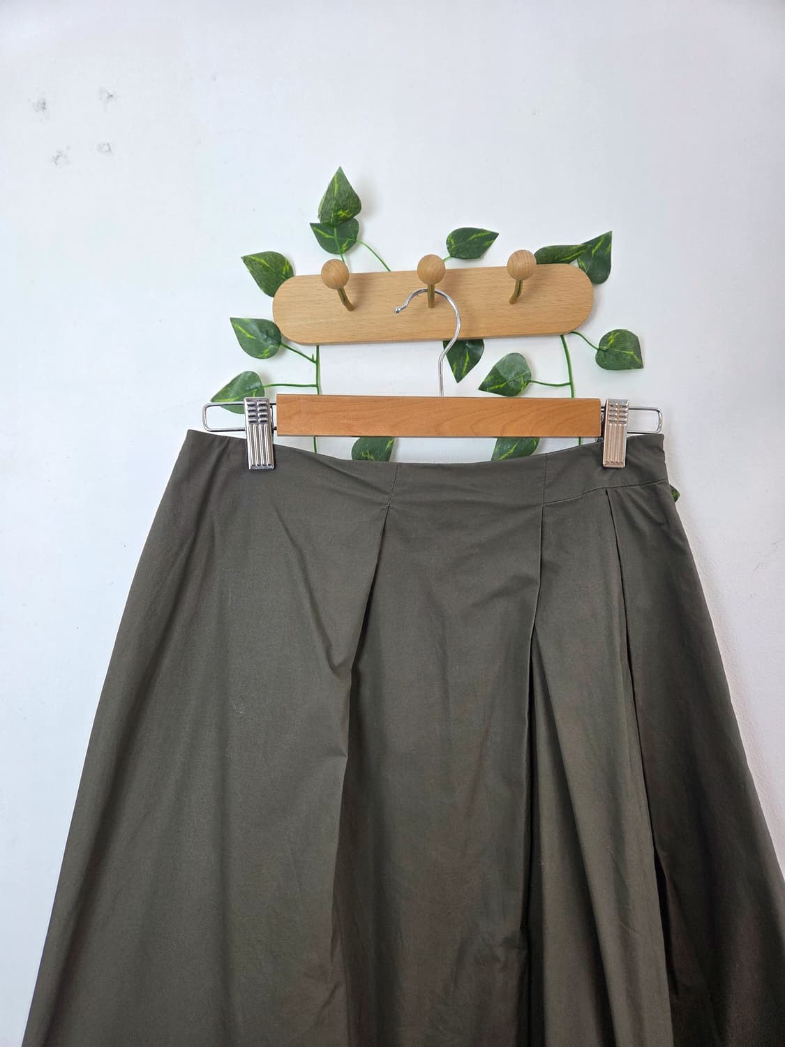 카키 미디 스커트 상품이미지2