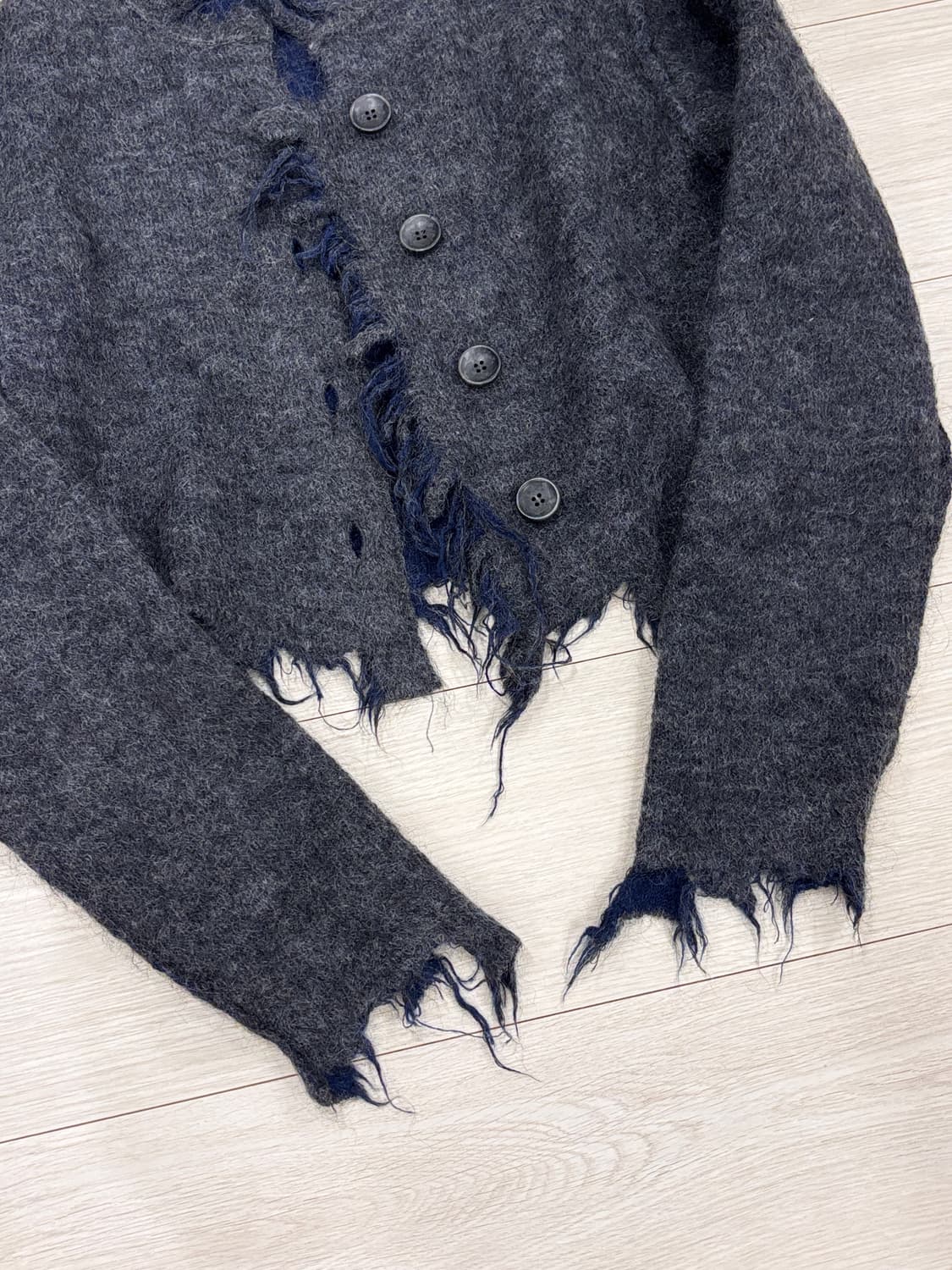 퍼버즈 모헤어 데미지 가디건 상품이미지5